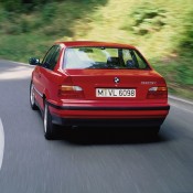 BMW E36 красная